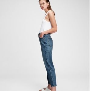 Gap Sky High Rise Mom Jeans with Washwell in Medium Indigo